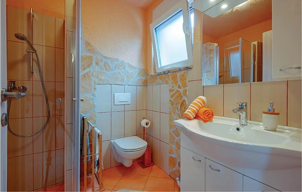 Cozy Home In Betiga With Wifi Barbariga Croatie
