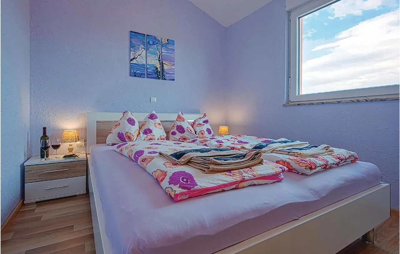 Holiday home Cozy Home In Betiga With Wifi Barbariga Croatia