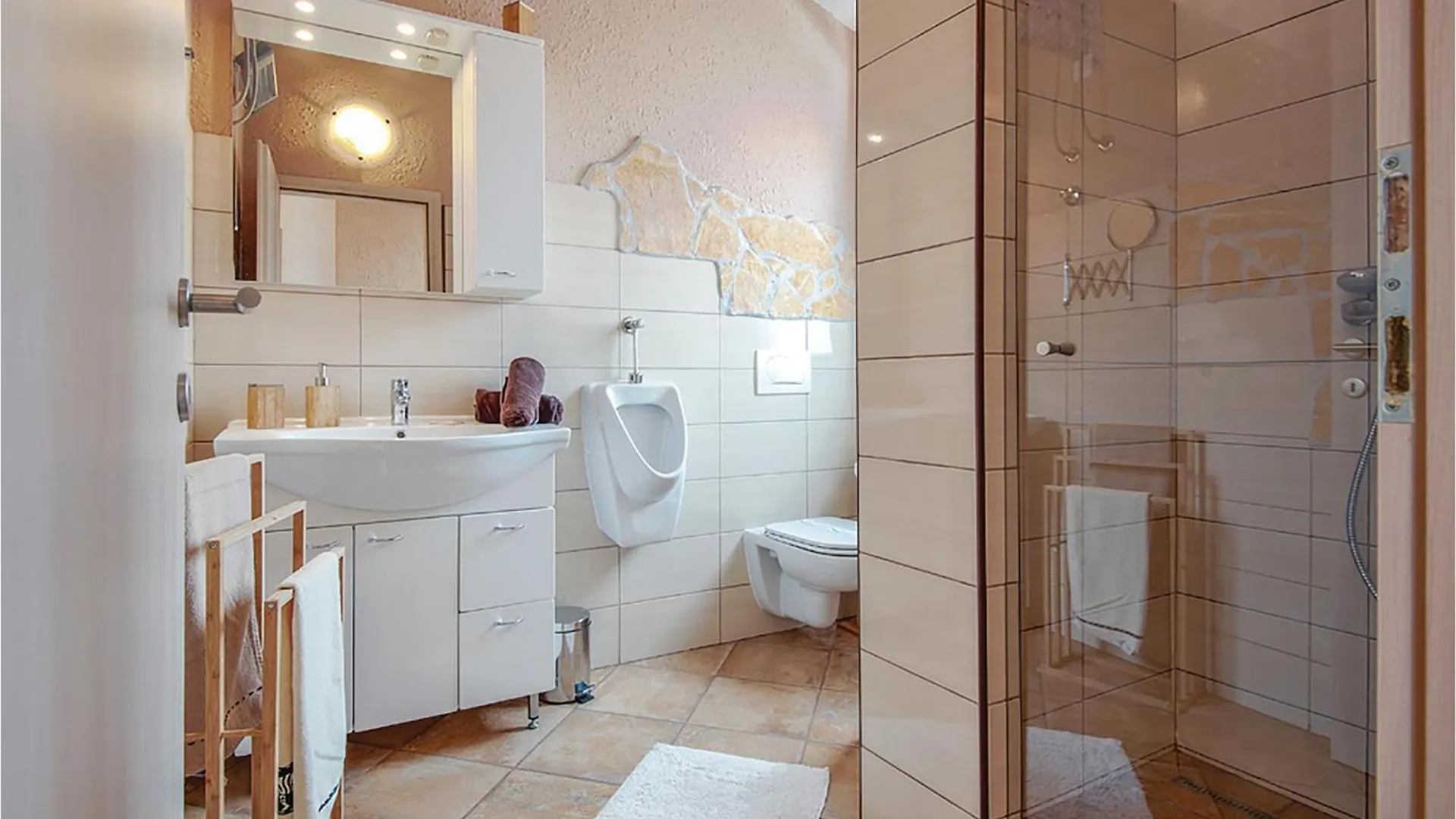 Cozy Home In Betiga With Wifi Barbariga Holiday home